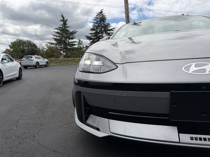 2024 Hyundai IONIQ 6 Limited   - Photo 8 - Renton, WA 98057