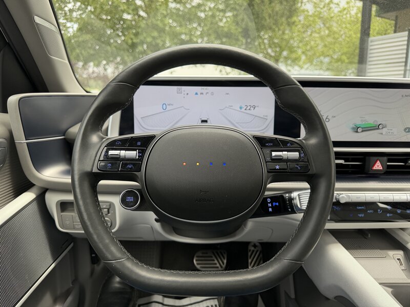 2024 Hyundai IONIQ 6 Limited   - Photo 15 - Renton, WA 98057