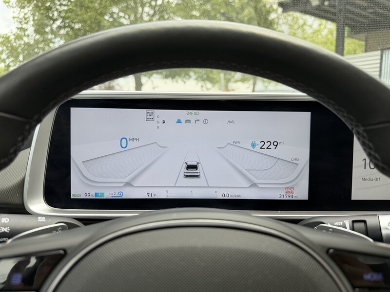 2024 Hyundai IONIQ 6 Limited   - Photo 16 - Renton, WA 98057