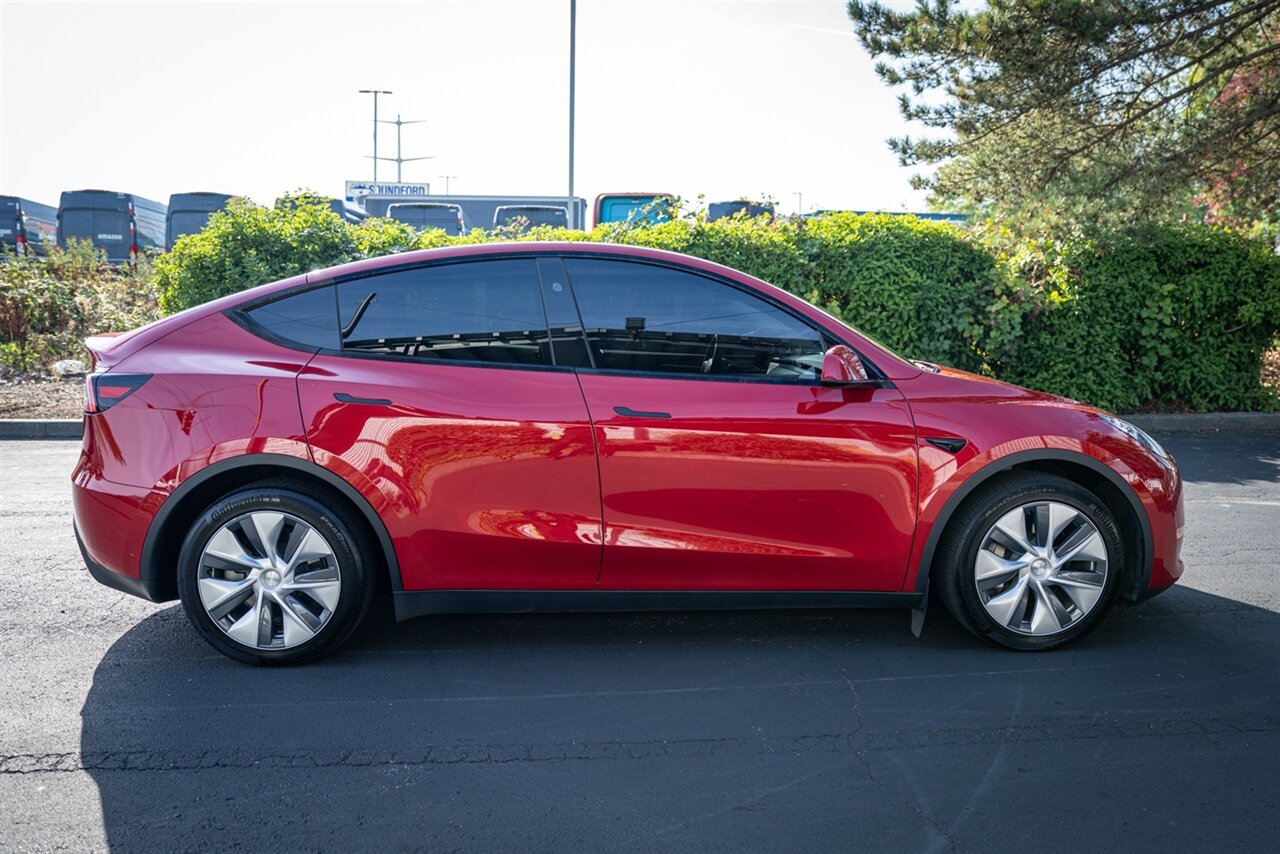 2023 Tesla Model Y Long Range   - Photo 12 - Renton, WA 98057