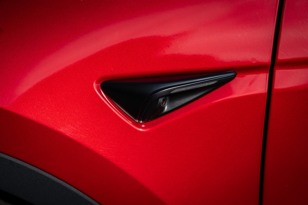 2023 Tesla Model Y Long Range   - Photo 7 - Renton, WA 98057
