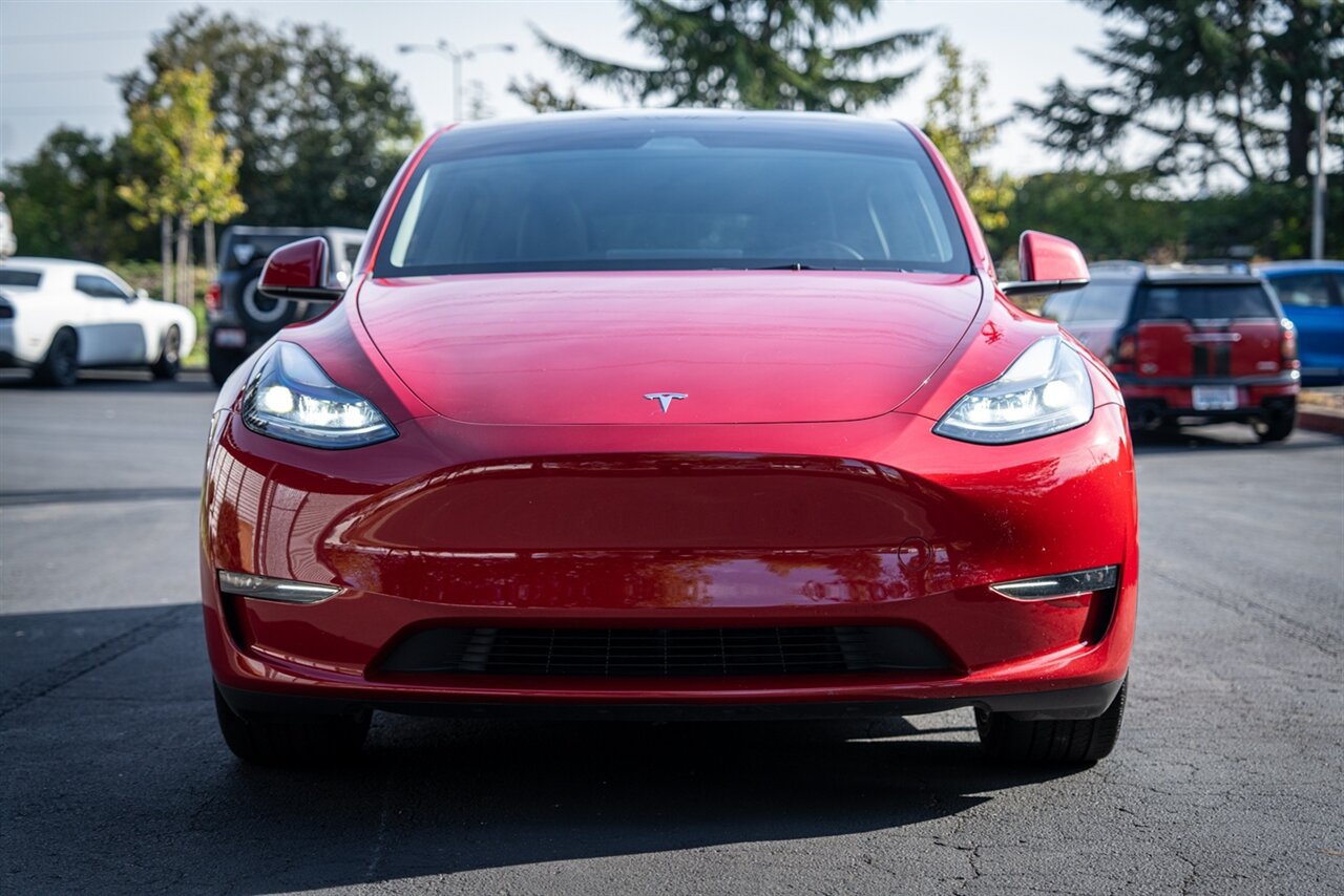 2023 Tesla Model Y Long Range   - Photo 2 - Renton, WA 98057