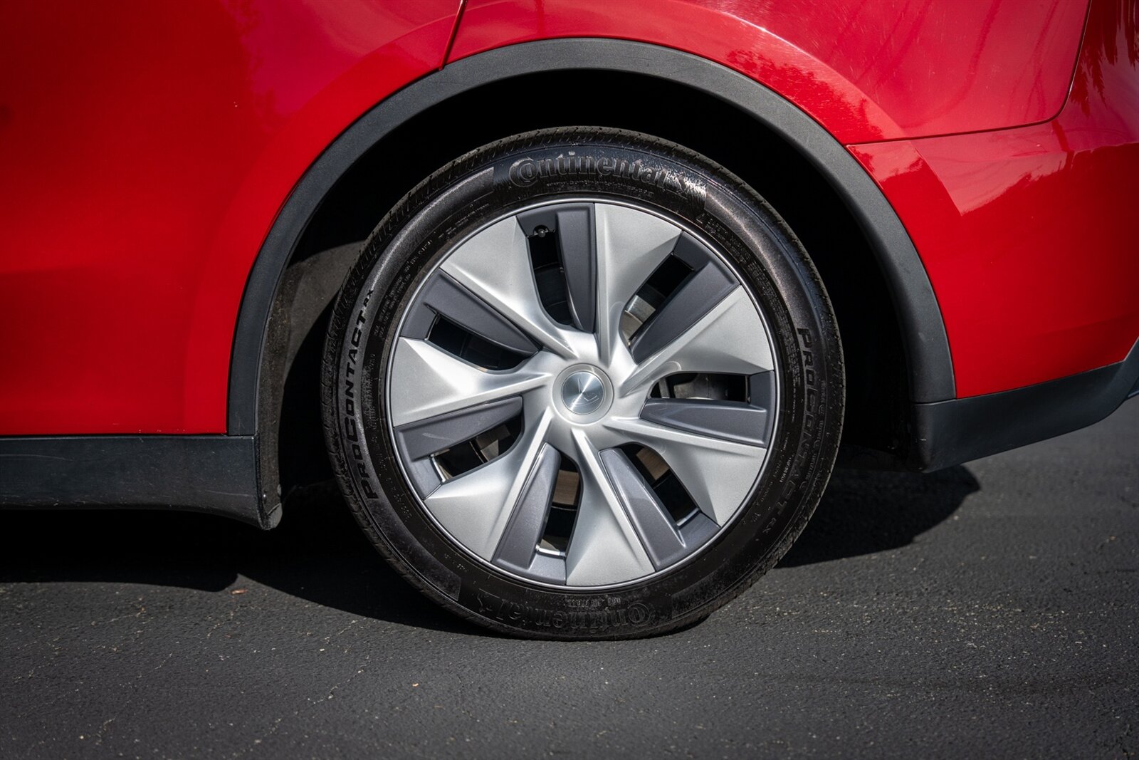 2023 Tesla Model Y Long Range   - Photo 19 - Renton, WA 98057