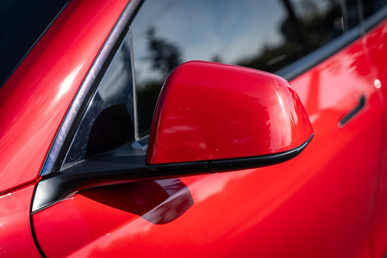 2023 Tesla Model Y Long Range   - Photo 6 - Renton, WA 98057