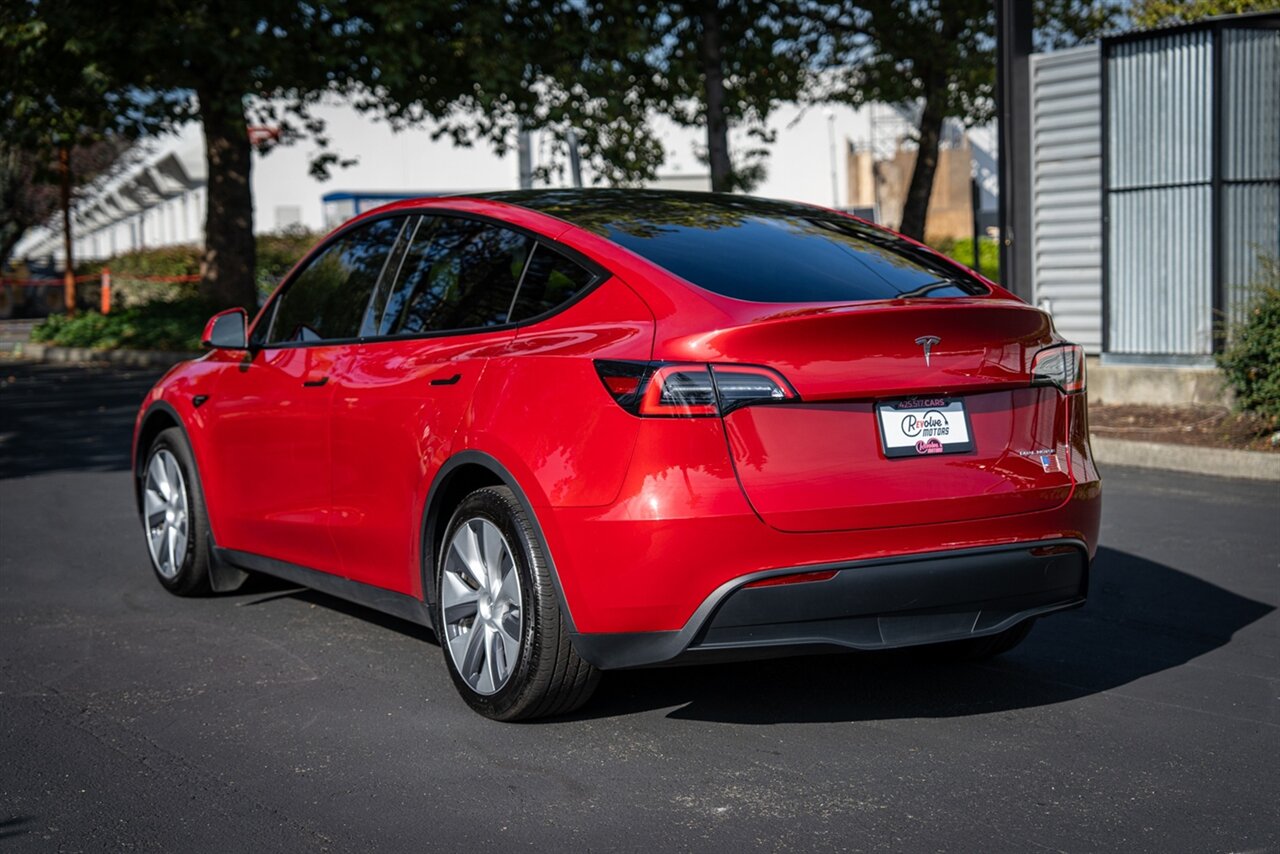 2023 Tesla Model Y Long Range   - Photo 9 - Renton, WA 98057
