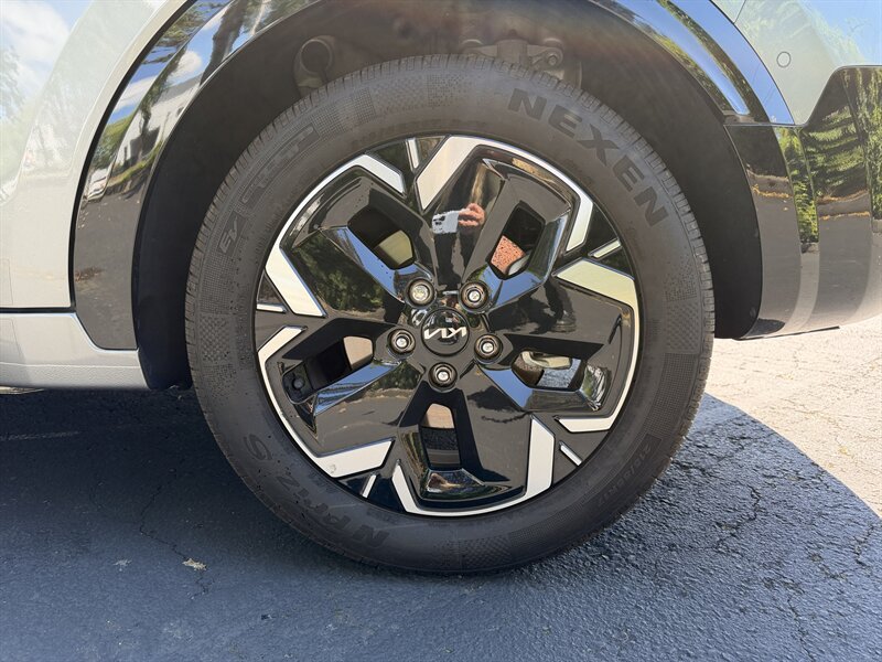 2023 Kia Niro EV Wave   - Photo 20 - Renton, WA 98057