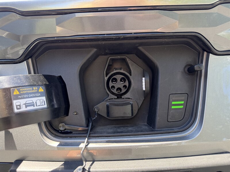 2023 Kia Niro EV Wave   - Photo 18 - Renton, WA 98057