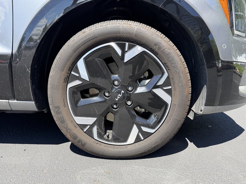 2023 Kia Niro EV Wave   - Photo 21 - Renton, WA 98057