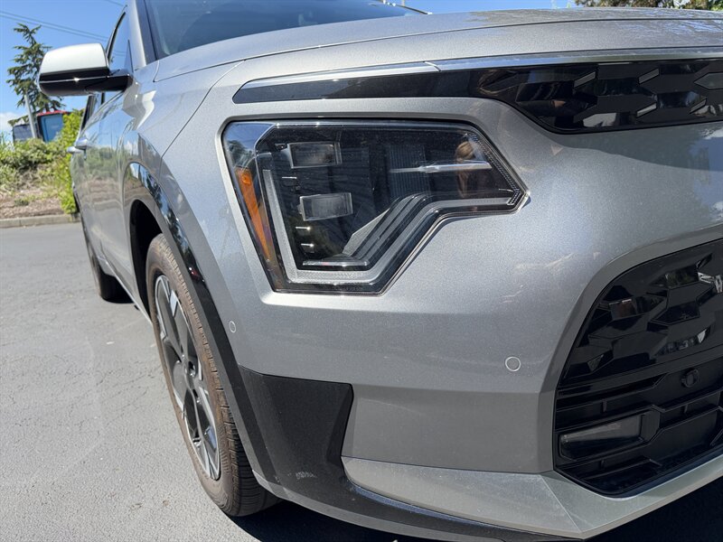 2023 Kia Niro EV Wave   - Photo 17 - Renton, WA 98057