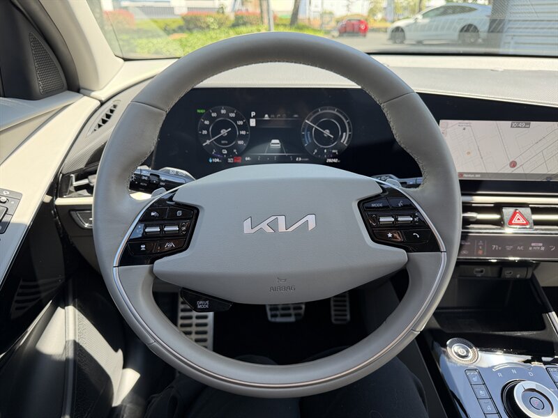 2023 Kia Niro EV Wave   - Photo 9 - Renton, WA 98057