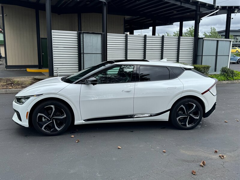2024 Kia EV6 GT-Line   - Photo 5 - Renton, WA 98057