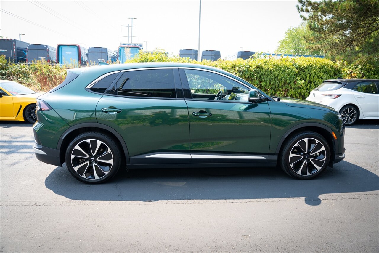 2023 VinFast VF8 Plus City Edition   - Photo 11 - Renton, WA 98057