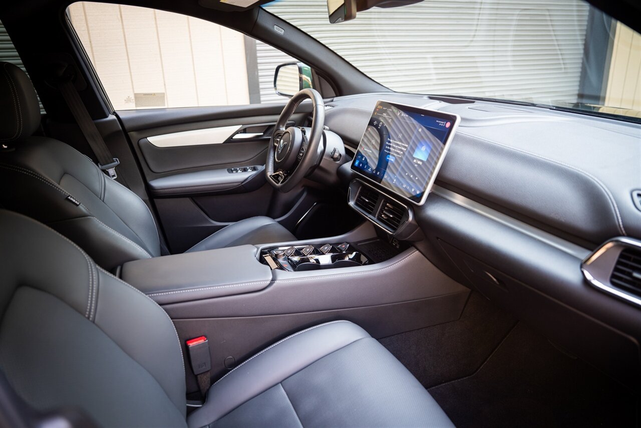 2023 VinFast VF8 Plus City Edition   - Photo 57 - Renton, WA 98057