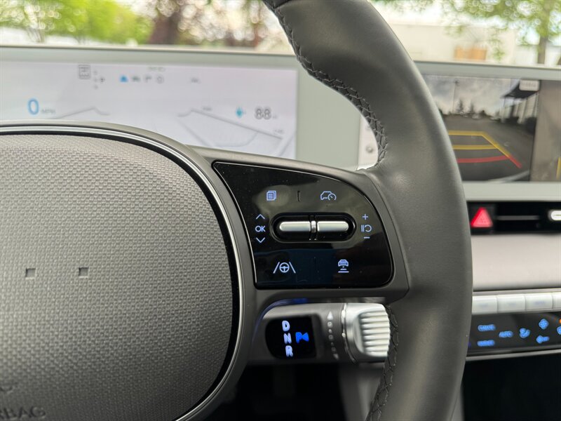 2024 Hyundai IONIQ 5 Limited   - Photo 13 - Renton, WA 98057