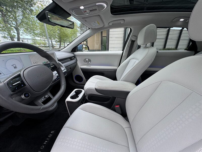 2024 Hyundai IONIQ 5 Limited   - Photo 19 - Renton, WA 98057