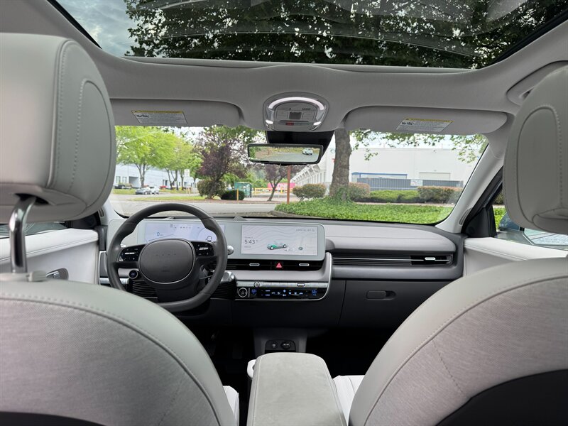 2024 Hyundai IONIQ 5 Limited   - Photo 20 - Renton, WA 98057