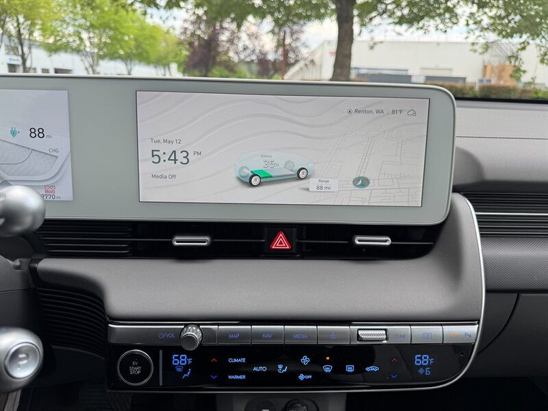 2024 Hyundai IONIQ 5 Limited   - Photo 17 - Renton, WA 98057