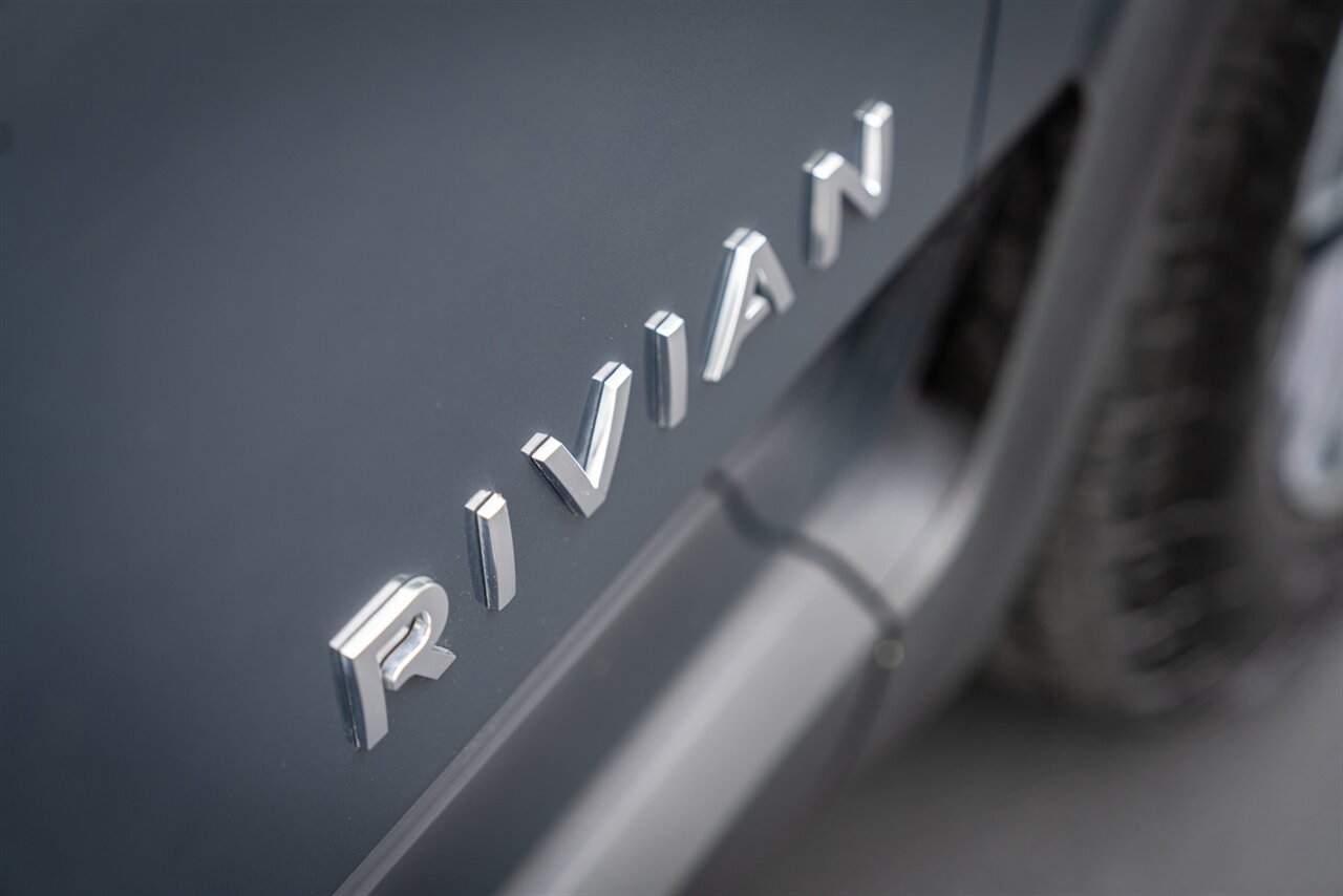 2023 Rivian R1T Adventure   - Photo 19 - Renton, WA 98057