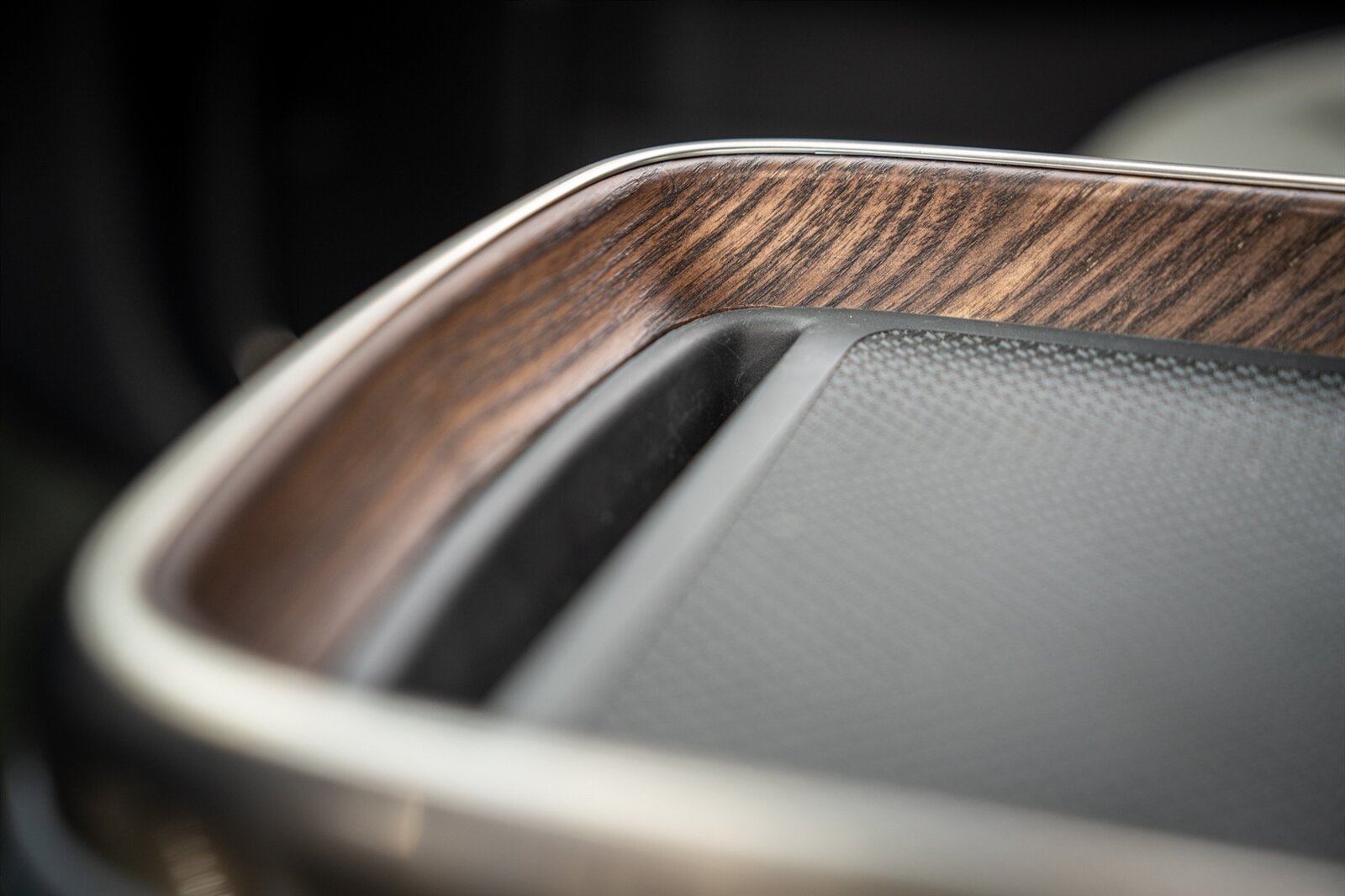 2023 Rivian R1T Adventure   - Photo 41 - Renton, WA 98057