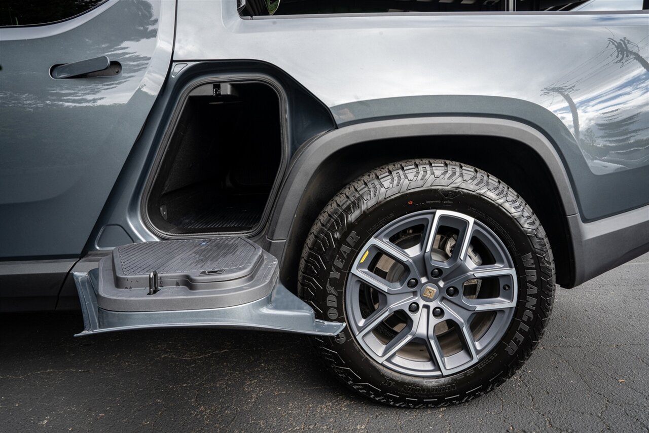 2023 Rivian R1T Adventure   - Photo 30 - Renton, WA 98057