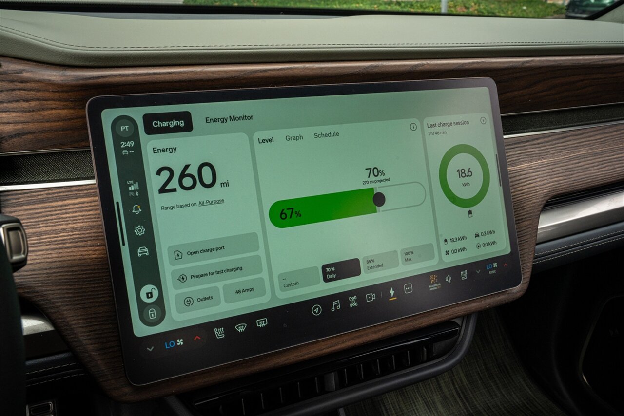 2023 Rivian R1T Adventure   - Photo 54 - Renton, WA 98057