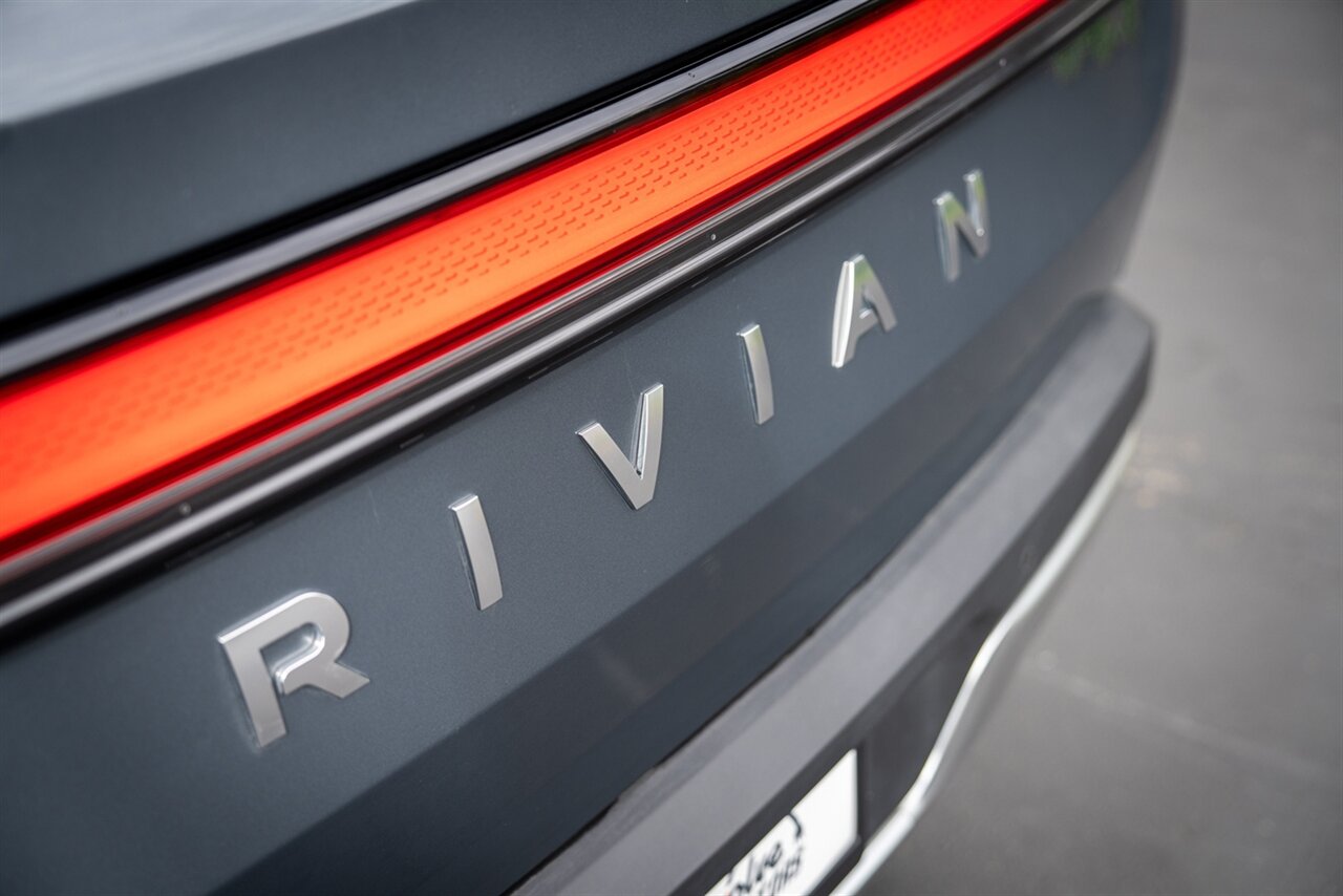 2023 Rivian R1T Adventure   - Photo 21 - Renton, WA 98057