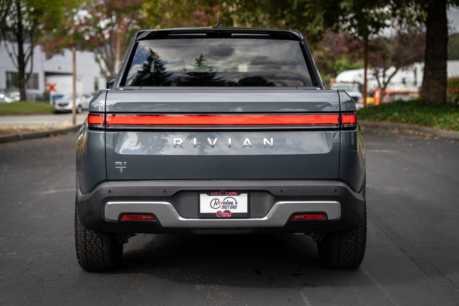 2023 Rivian R1T Adventure   - Photo 12 - Renton, WA 98057
