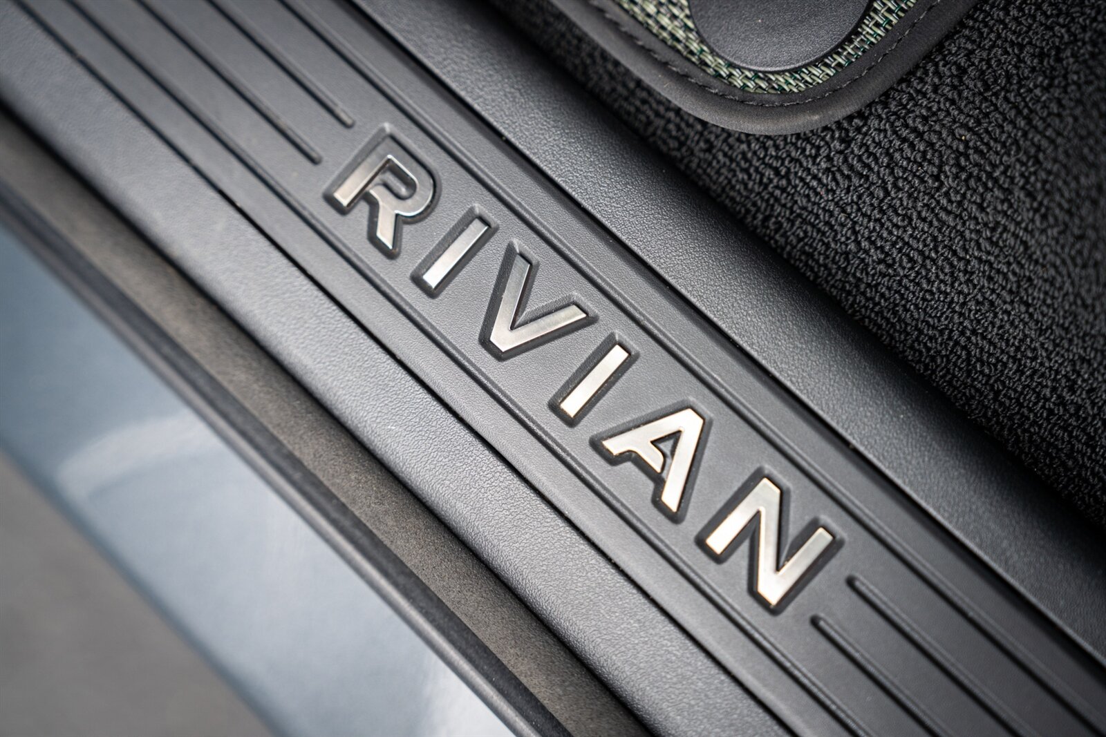 2023 Rivian R1T Adventure   - Photo 42 - Renton, WA 98057