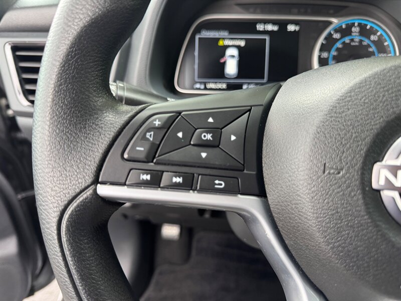 2024 Nissan LEAF S   - Photo 11 - Renton, WA 98057