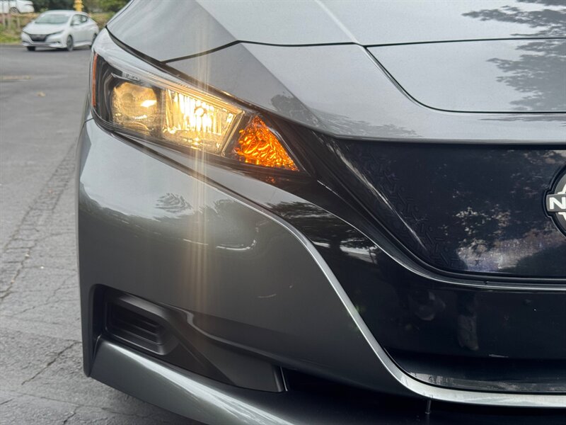 2024 Nissan LEAF S   - Photo 3 - Renton, WA 98057