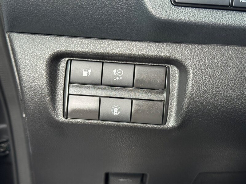 2024 Nissan LEAF S   - Photo 27 - Renton, WA 98057