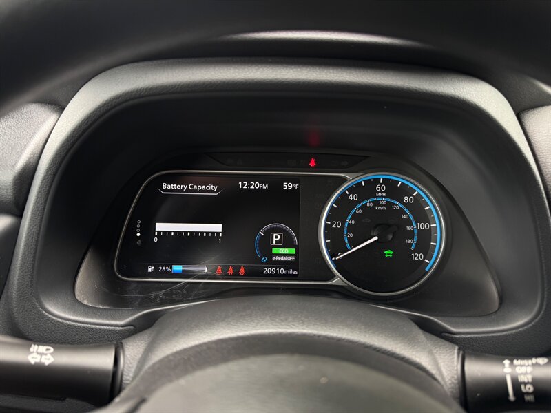 2024 Nissan LEAF S   - Photo 14 - Renton, WA 98057