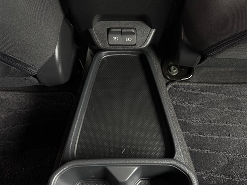 2024 Nissan LEAF S   - Photo 23 - Renton, WA 98057
