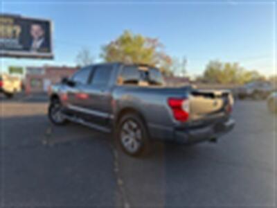 2017 Nissan Titan SL   - Photo 4 - Albuquerque, NM 87107