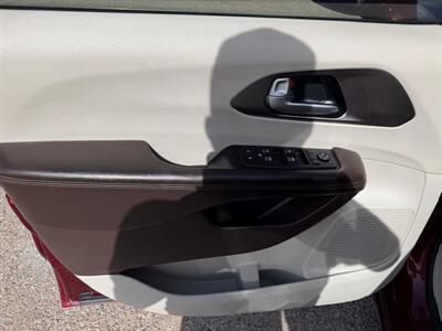 2018 Chrysler Pacifica Touring L Plus - Photo 13 - Albuquerque, NM 87107