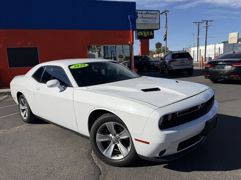 2020 Dodge Challenger SXT  