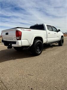 2017 Toyota Tacoma SR5 V6 - Photo 3 - Frederick, CO 80504