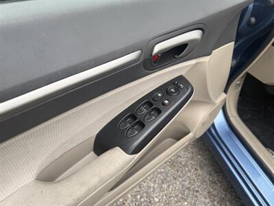 2009 Honda Civic Hybrid - Photo 13 - North Lima, OH 44452