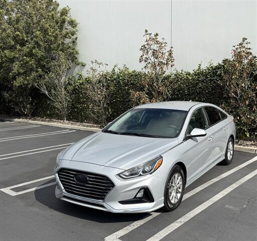 2018 Hyundai SONATA SE  