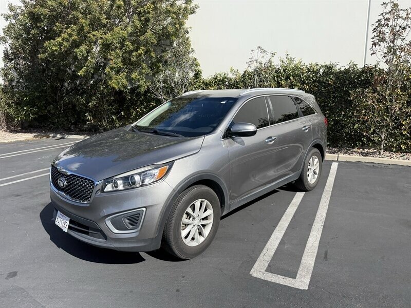 2018 Kia Sorento L  