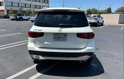 2022 Mercedes-Benz GLB 250   - Photo 3 - Anaheim, CA 92801