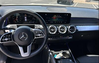 2022 Mercedes-Benz GLB 250   - Photo 10 - Anaheim, CA 92801