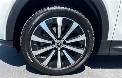 2022 Mercedes-Benz GLB 250   - Photo 17 - Anaheim, CA 92801