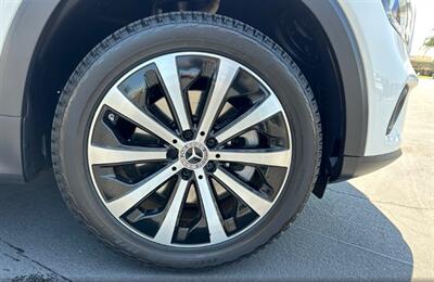 2022 Mercedes-Benz GLB 250   - Photo 18 - Anaheim, CA 92801