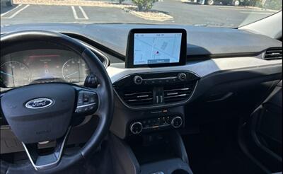 2022 Ford Escape Hybrid SE   - Photo 25 - Anaheim, CA 92801