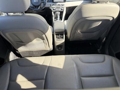 2017 Kia Niro Touring   - Photo 23 - Anaheim, CA 92801