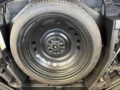 2019 Toyota Corolla Hatchback SE   - Photo 16 - Anaheim, CA 92801