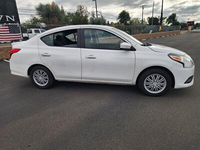 2016 Nissan Versa 1.6 SV   - Photo 2 - Ramona, CA 92065