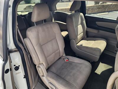 2015 Honda Odyssey EX   - Photo 10 - Ramona, CA 92065