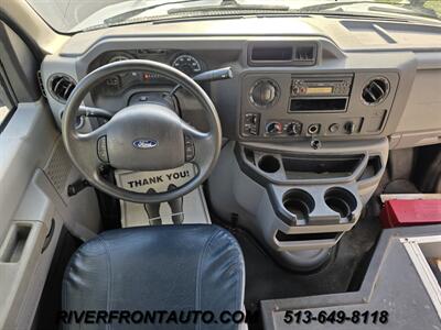 2017 Ford E450 Wheelchair Shuttle Bus   - Photo 11 - Middletown, OH 45042